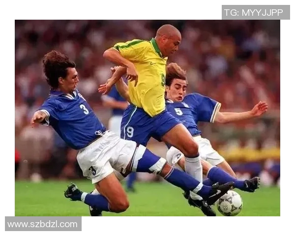 串耳胡足球明星的传奇故事与场上风采全解析 串耳胡足球明星的传奇故事与场上风采全解析